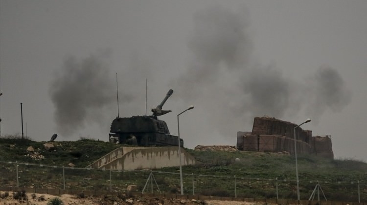 YPG'liler kaçtı, Türk askeri paçavraları yaktı! 1