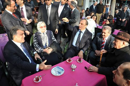 GUL, VATANDASLARLA DERTLESTI 6