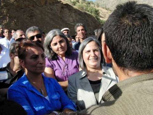 PKK'LILARLA BDP'LİLER KOKLAŞTI 2