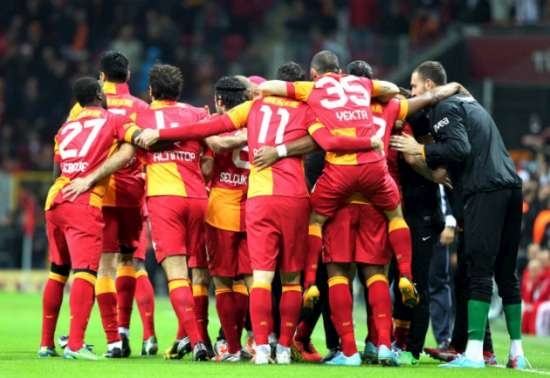Galatasaray'a Tek Devre Yetti! 1