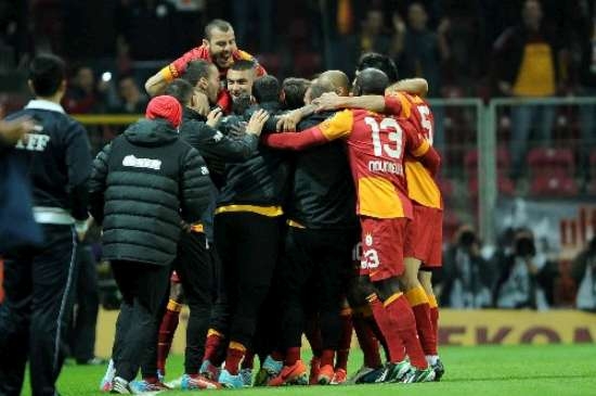 Galatasaray'a Tek Devre Yetti! 10