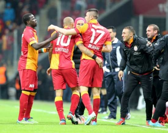 Galatasaray'a Tek Devre Yetti! 4