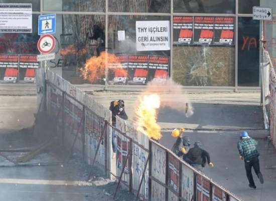 Provokatörler Taksim'de İş Başında 1