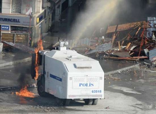 Provokatörler Taksim'de İş Başında 10
