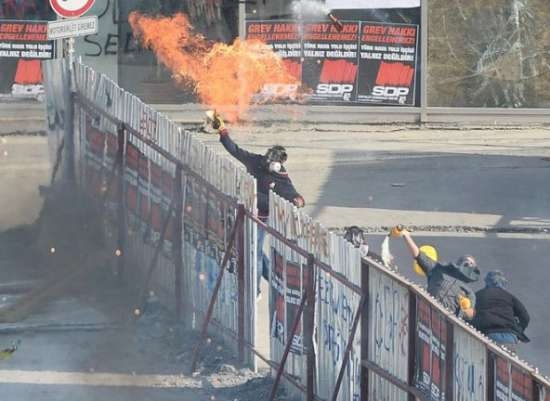 Provokatörler Taksim'de İş Başında 2