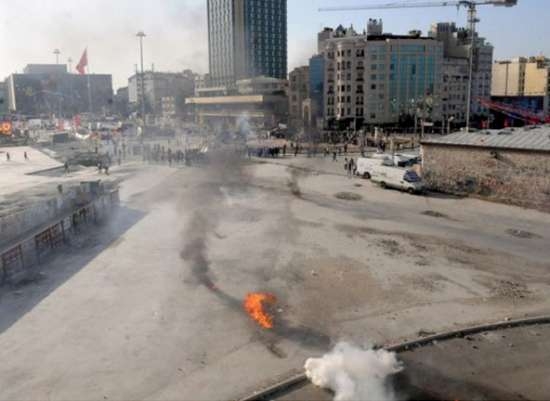 Provokatörler Taksim'de İş Başında 4
