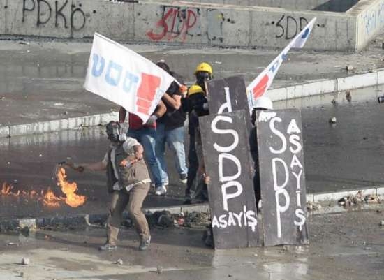 Provokatörler Taksim'de İş Başında 8