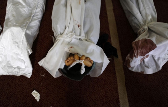 Mısır'da Katledilenler Camiye Dolduruldu 7
