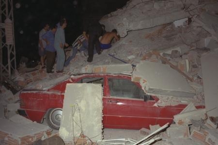 17 Ağustos 1999 Marmara Depremi 13