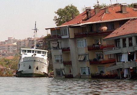 17 Ağustos 1999 Marmara Depremi 25