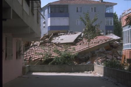 17 Ağustos 1999 Marmara Depremi 26