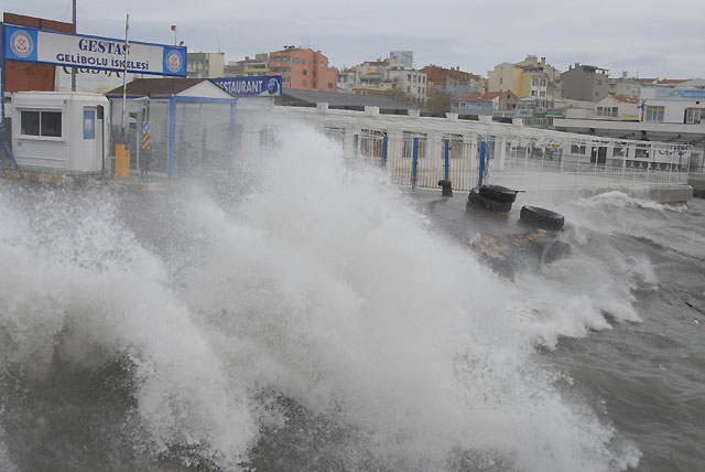 MARMARA VE EGE'DE SIDDETLI LODOS 8