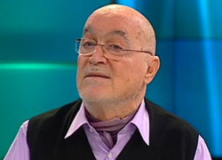 Hıncal Uluç yerden yere vurdu!