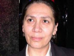 Oya Eronat'tan BDP'li belediyeye terörist benzetmesi