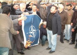 Düzce'de NATO protestosu