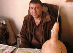 Kabaktan radyo yaptı 
