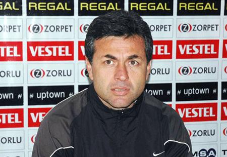 "Bu takım antrenörsüz çıksa böyle durum olmaz"