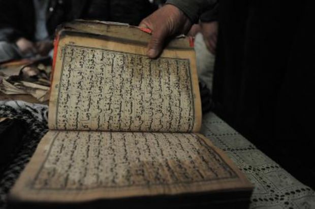 Afganistan'da Kur'an-ı Kerim yakıldı!