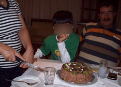 Vekilden rakılı doğum günü