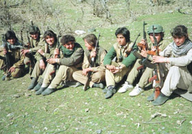 Annelerin PKK isyanı!