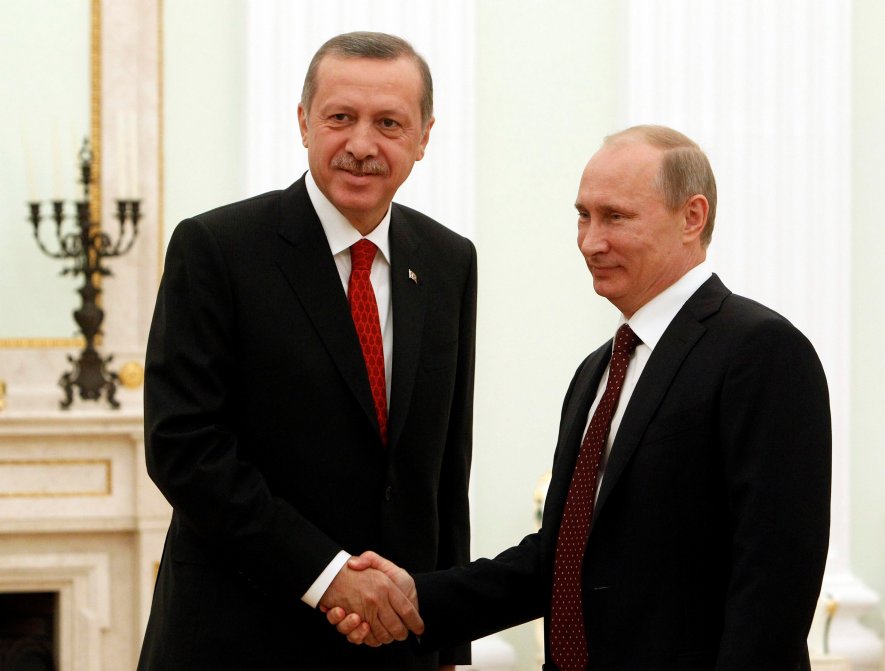 ABD'den sonra Rusya ile de imzalar atılıyor