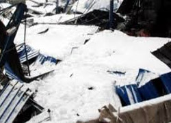 Kastamonu'da pazar yerinin çatısı çöktü