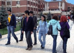 Üniversitelerde sınıf geçme notu yükseltildi