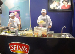 Selva’dan Makarna Şov