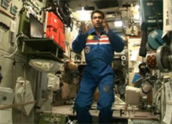 Malezyalı astronot uzayda böyle namaz kıldı