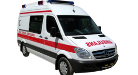 Havalimanında sancılandı ambulansta anne oldu