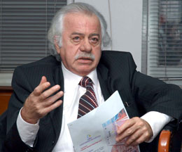 Ahmet Mete Işıkara hayatını kaybetti