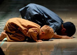 Camide namaz kılıp puan toplayacaklar