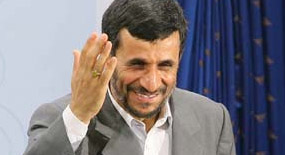 Ahmedinejad'a ifade şoku!