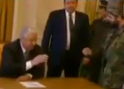 Dünya onu bu video ile hatırlıyor