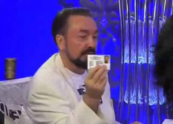 Adnan Oktar bildiğiniz gibi!