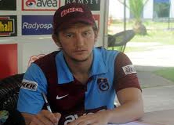Trabzonspor, Ferhat'ın sözleşmesini 3 yıl uzattı