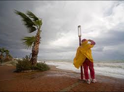 Antalya'da eğitime 1 günlük "fırtına" arası