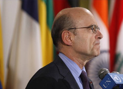 Juppe 'Çenesini Kapatma' Kararı Aldı
