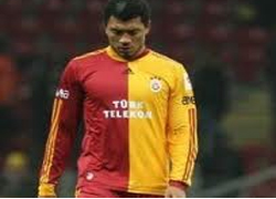 Galatasaray, Kazım Kazım'ı Olympiakos'a verdi