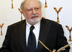 Oscarlı yönetmen Fransız madalyasını iade etti!