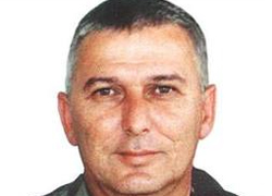 Kemal Dinçer soyismini değiştirmiş