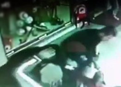 Gazeteciye Saldırı Anı Kamerada!