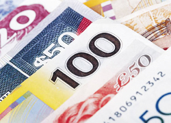 Dolar 1,8430, avro 2,3520 lira