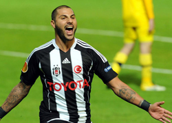 Quaresma'nın Başına Silah Dayamışlar!