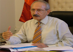 Hayali temel atmış!