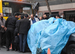 Nükleer profesörüne bombalı saldırı