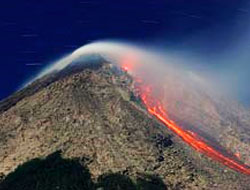 Etna yanardağı korkuttu