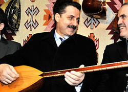 AKP'li Bakan'dan Vekil Maaşı İTİRAFI