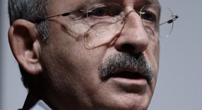 Kılıçdaroğlu depremzedelerle görüştü