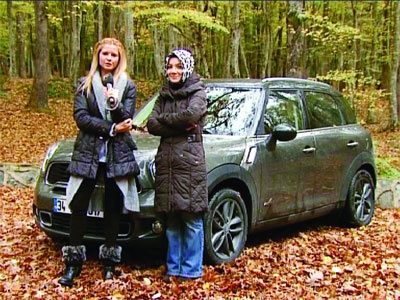Başörtülü binince BMW bozuluyor!